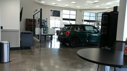 Car Dealer «MINI of Ontario», reviews and photos, 1251 Auto Center Dr, Ontario, CA 91761, USA