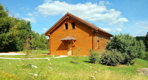 Lodge Gîte Chalet Les écureuils: location de vacances à la montagne - Chalet gîte à louer dans le Jura - Lac de Chalain Doucier