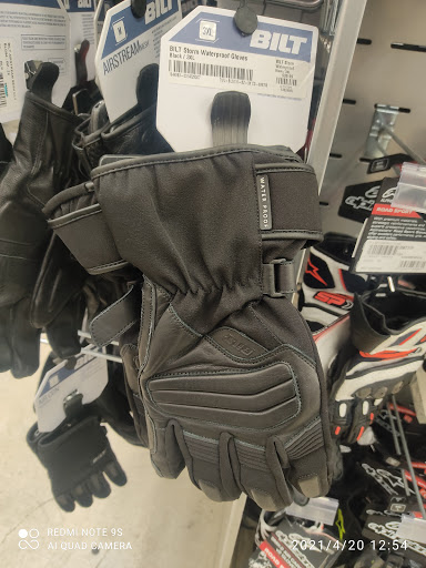 Motorcycle Parts Store «Cycle Gear», reviews and photos, 388 Tarrytown Rd, White Plains, NY 10607, USA