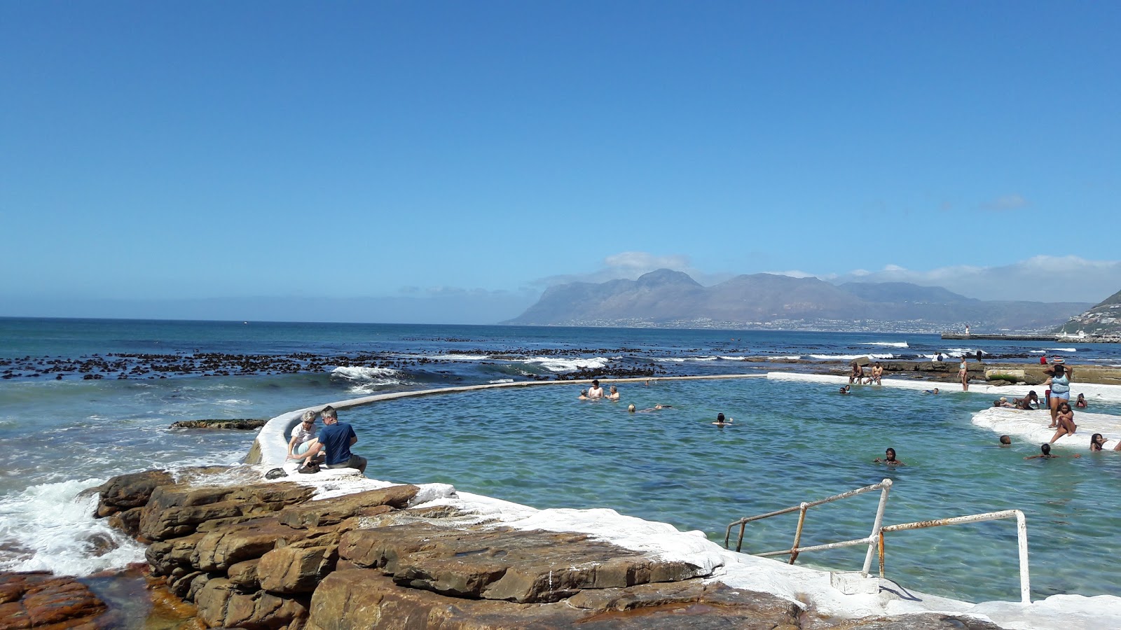 Foto di Dalebrook Tidal Pool con corto e dritto