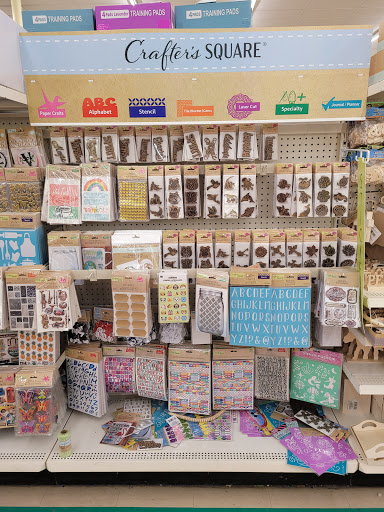 Dollar Store «Dollar Tree», reviews and photos, 117 Ballston Ave, Saratoga Springs, NY 12866, USA