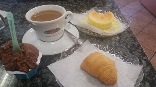 Candy Store «Morrone Pastry Shop & Cafe», reviews and photos, 2349 Arthur Ave, Bronx, NY 10458, USA