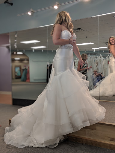 Bridal Shop «USA Bridal», reviews and photos, 1850 S Hurstbourne Pkwy #150, Louisville, KY 40220, USA