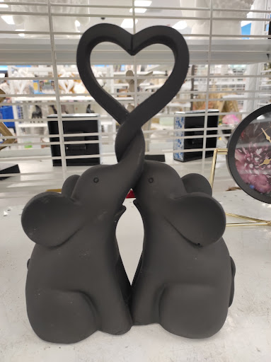 Clothing Store «Ross Dress for Less», reviews and photos, 7065 Cermak Rd, Berwyn, IL 60402, USA