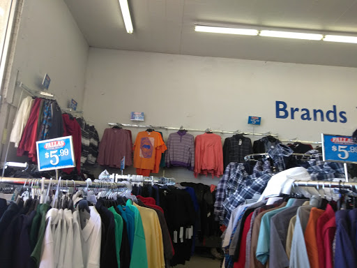 Discount Store «Factory 2-U (Fallas Discount Stores)», reviews and photos, 3334 W Van Buren St, Phoenix, AZ 85009, USA