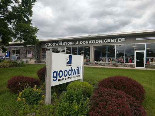 Thrift Store «Goodwill Retail Store», reviews and photos, 230 N Main St, Rutland, VT 05701, USA