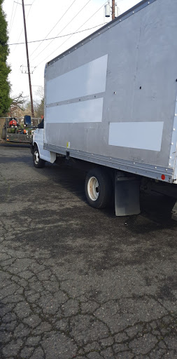 Car Wash «Washman Car wash», reviews and photos, 510 SE Grand Ave, Portland, OR 97214, USA