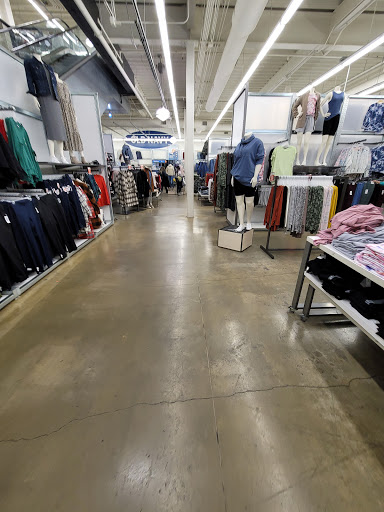 Clothing Store «Old Navy», reviews and photos, 1232 3rd Street Promenade, Santa Monica, CA 90401, USA