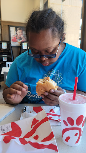 Fast Food Restaurant «Chick-fil-A», reviews and photos, 387 E Fm 1382, Cedar Hill, TX 75104, USA