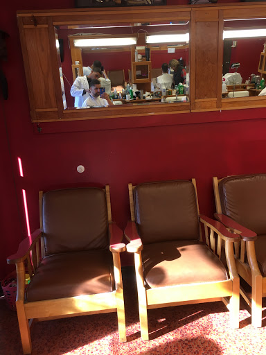 Barber Shop «Antique Barbershop», reviews and photos, 12290 SW Main St #2a, Tigard, OR 97223, USA