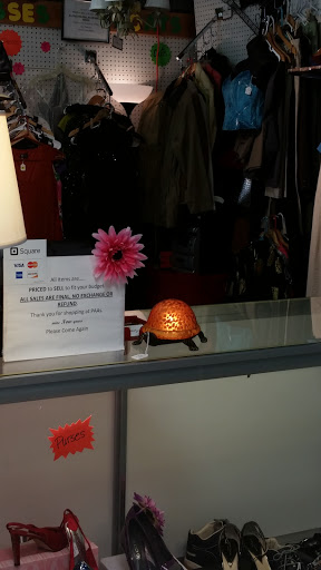 Flea Market «Virginia Bazaar», reviews and photos, 8436 Ladysmith Rd, Ruther Glen, VA 22546, USA