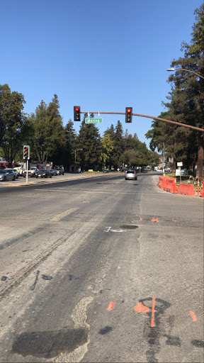 Ford Dealer «Mission Valley Ford Trucks», reviews and photos, 780 E Brokaw Rd, San Jose, CA 95112, USA