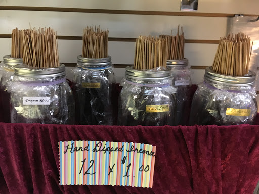 Tobacco Shop «Mary Janes Place Smoke Shop», reviews and photos, 1807 N Main St, Los Angeles, CA 90031, USA