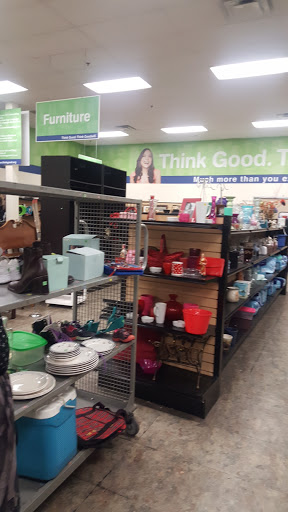 Thrift Store «Goodwill Store & Donation Center», reviews and photos, 727 W Redondo Beach Blvd, Gardena, CA 90247, USA