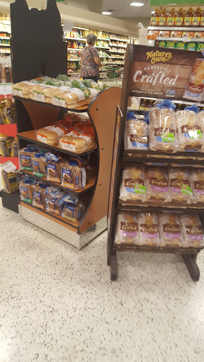 Supermarket «Publix Super Market at Baytree Village», reviews and photos, 1741 Gornto Rd, Valdosta, GA 31601, USA