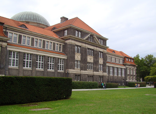 Private schools arranged in Hamburg