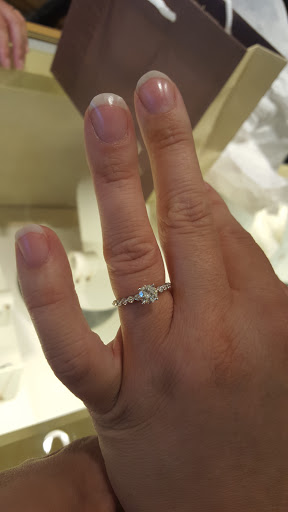 Jewelry Store «Jared The Galleria of Jewelry», reviews and photos, 3450 28th St SE, Grand Rapids, MI 49512, USA