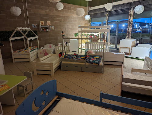 Children's Beds Home Ltd. à La Mure