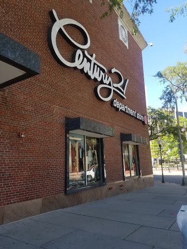 Century 21 Department Store, 1 N Park Pl, Morristown, NJ 07960, USA, 