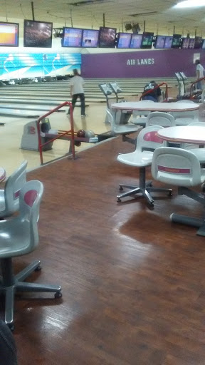 Bowling Alley «Air Lanes Bowling Center», reviews and photos, 4200 Fleur Dr, Des Moines, IA 50321, USA