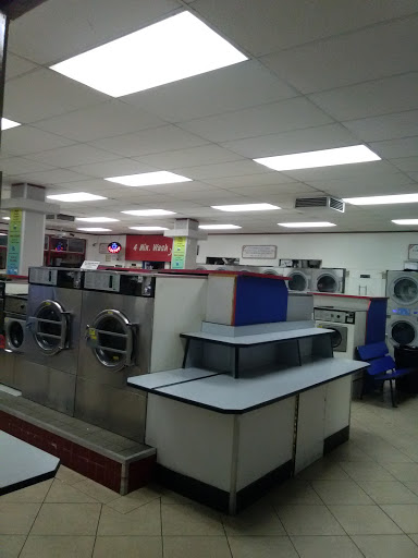 Laundromat «Super Suds Laundromat & Wash and Fold», reviews and photos, 250 Alamitos Ave, Long Beach, CA 90802, USA