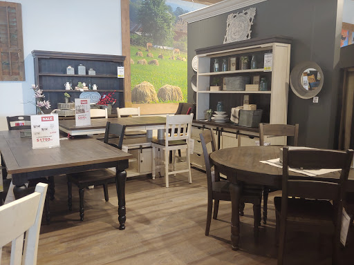 Furniture Store «The Tin Shed - Furniture by Kloss», reviews and photos, 135 Poplar St, Highland, IL 62249, USA