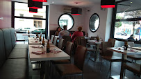 Atmosphère du Restaurant de sushis Sushi Makers à Caen - n°4