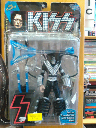 Used Book Store «A Castle of Books», reviews and photos, 484 W Willow St, Long Beach, CA 90806, USA