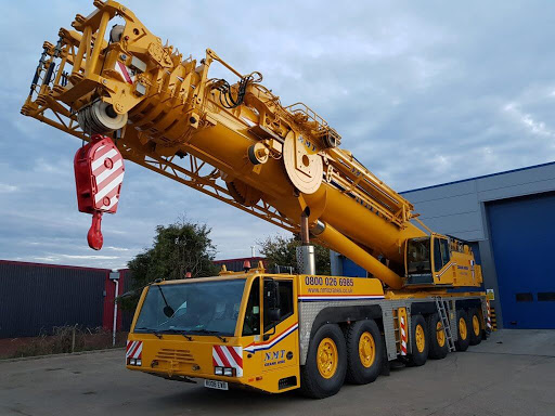 Car cranes Luton