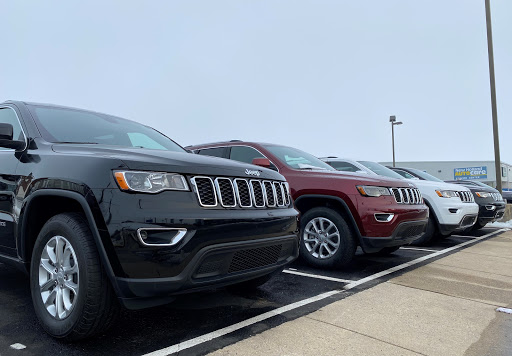 Car Dealer «New Holland Chrysler Dodge Jeep Ram», reviews and photos, 508 W Main St, New Holland, PA 17557, USA