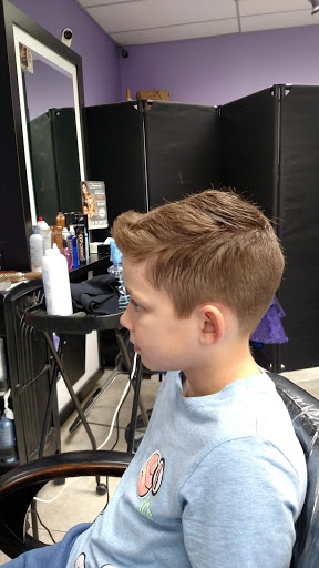 Hair Salon «House of Beauty Hair Salon for men and women», reviews and photos, 4050 La Crescenta Ave, Montrose, CA 91020, USA