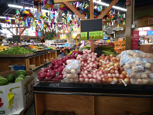 Mexican Grocery Store «Mi Pueblo Market», reviews and photos, 6040 E 64th Ave, Commerce City, CO 80022, USA