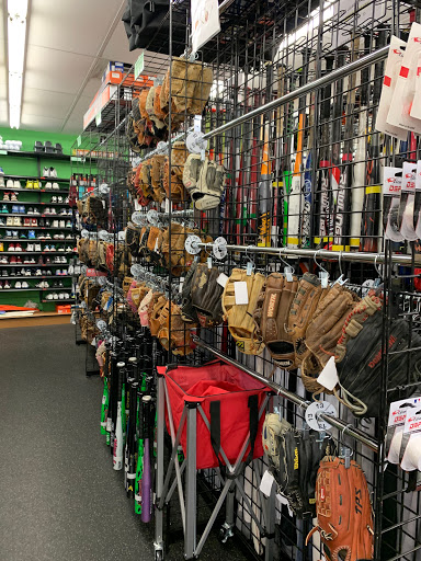 Sporting Goods Store «Play It Again Sports», reviews and photos, 8449 U.S. 42, Florence, KY 41042, USA