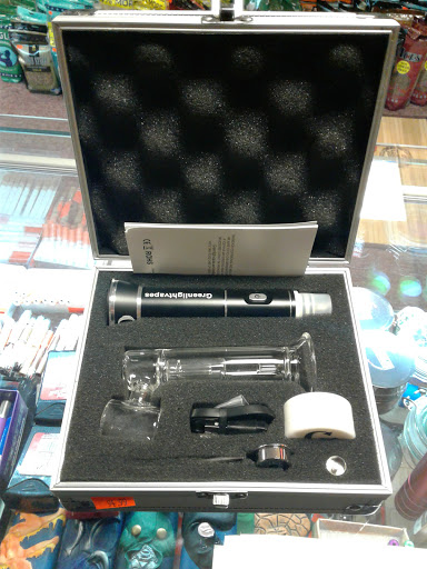 Cigar Shop «Vapor Trails Smoke Shop», reviews and photos, 1050 E Ray Rd #3, Chandler, AZ 85225, USA