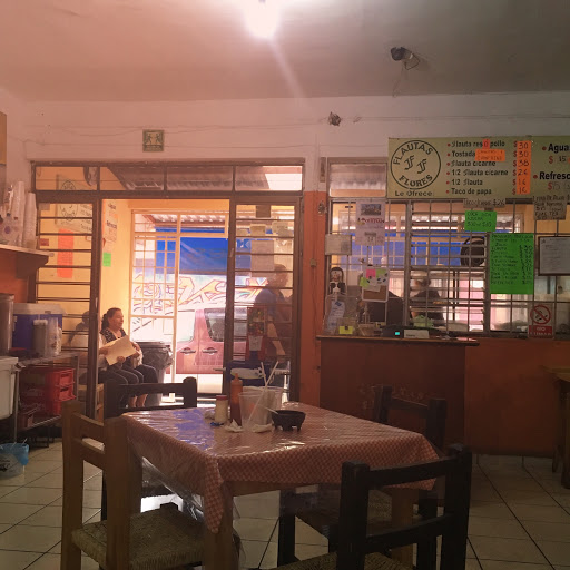 Restaurante Flautas Flores en Tepic