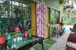 Green view home stay image