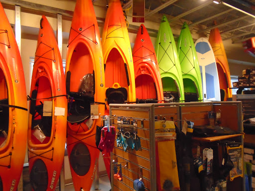 Outdoor Sports Store «Eastern Mountain Sports», reviews and photos, 2453 Main St #1, Lake Placid, NY 12946, USA