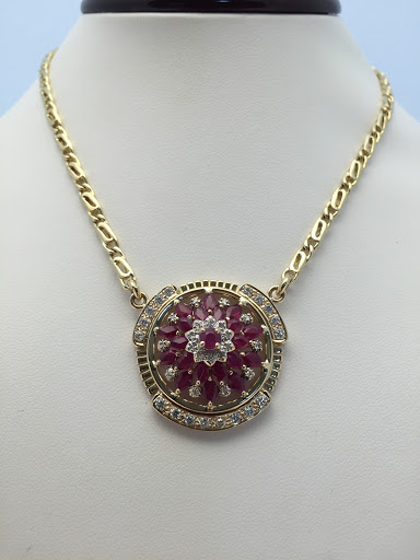 Jewelry Store «KB Jewelers», reviews and photos, 68 Great Rd, Bedford, MA 01730, USA