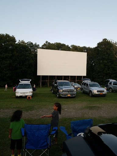 Drive-in Movie Theater «Hyde Park Drive In Theatre», reviews and photos, 4114 Albany Post Rd, Hyde Park, NY 12538, USA