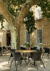 Atmosphère du Restaurant français La Bastide des Magnans à Vidauban - n°2