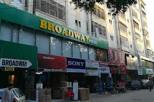 Broadway Pizza - Gulistan e Johar image