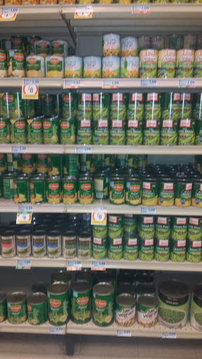 Grocery Store «Winn-Dixie», reviews and photos, 1347 E Vine St, Kissimmee, FL 34744, USA