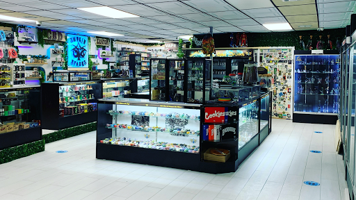 Tobacco Shop «Smokin Spades Premier Smoke and Vapor Shop», reviews and photos, 11180 W Flagler St #7, Miami, FL 33174, USA