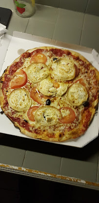 Plats et boissons du Pizzeria Sud Pizzas à Marseille - n°1