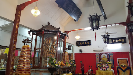 Tham Wah Wan Temple