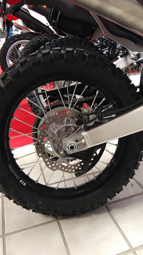 Honda Dealer «Garvis Honda», reviews and photos, 1603 Euclid Ave, Des Moines, IA 50313, USA