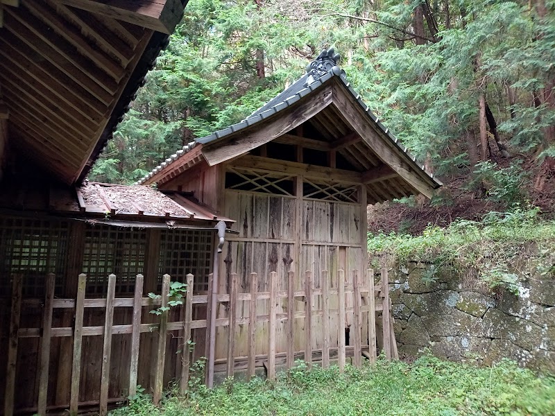 岩清水神社 (白山神社)