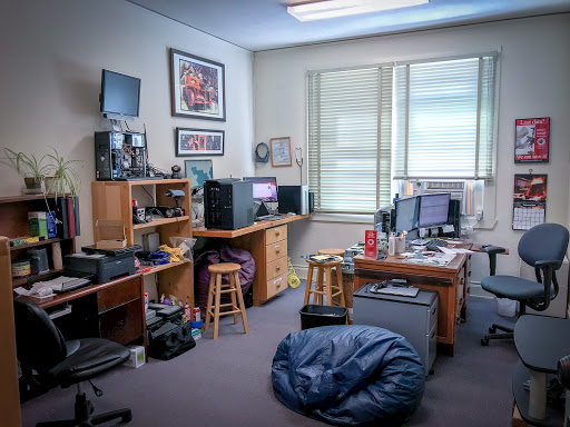Santa Barbara Computer Repair PC Tech image