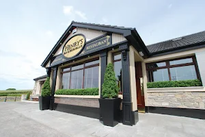 Henrys Bar & Restaurant image