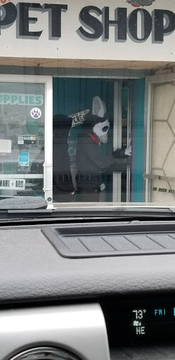 Pet Supply Store «Red Crest Pet Shop», reviews and photos, 319 N Main St, Boerne, TX 78006, USA